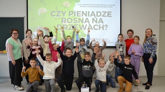 Apie pinigus ir ne tik