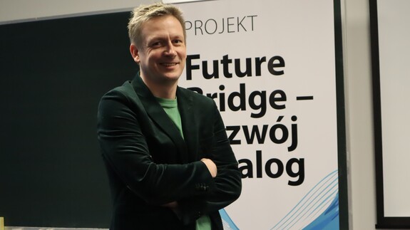 Dare Media. Summary of the Future Bridge – Development and Dialogue Project