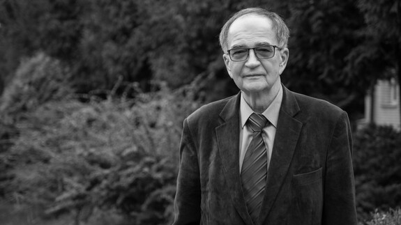 prof. Adam Jamr&oacute;z 